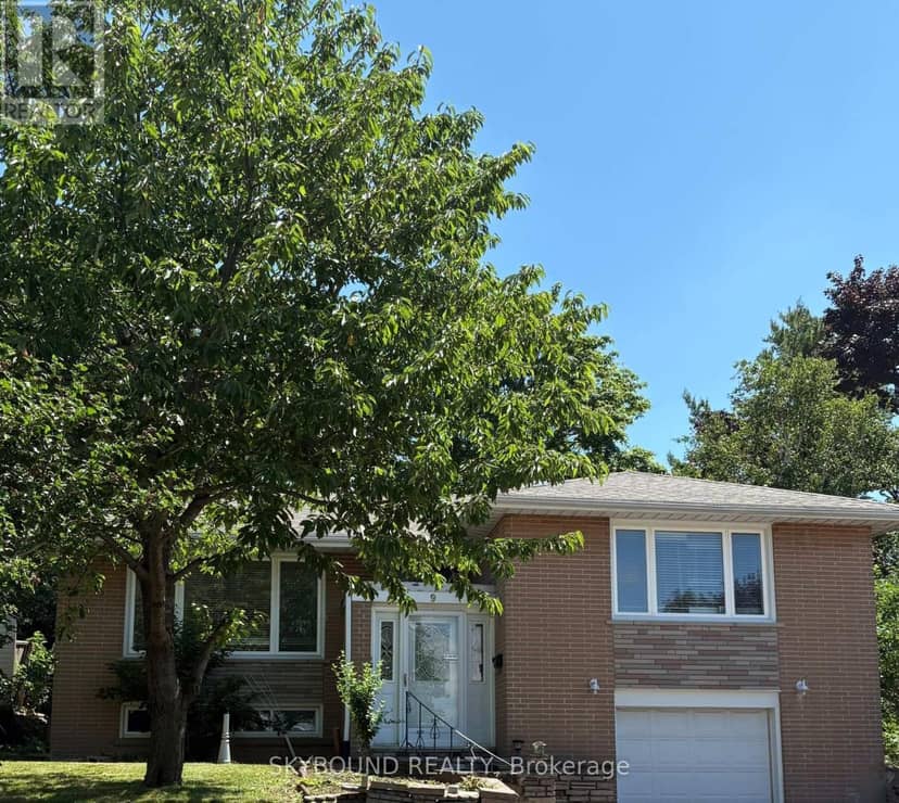 9 Caronport Crescent — photo 2 of 27
