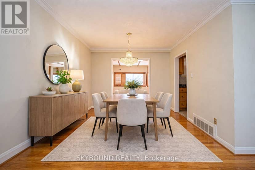 9 Caronport Crescent — photo 7 of 27