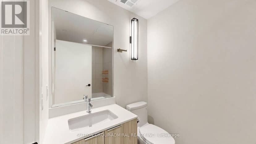 409 - 123 Portland Street — photo 17 of 40