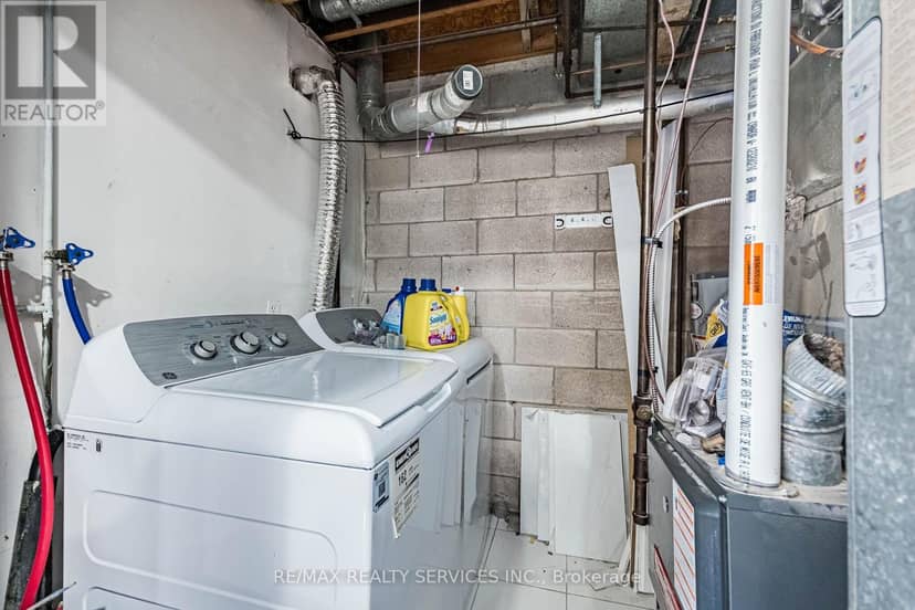 122 - 122 Ellerslie Road — photo 31 of 40