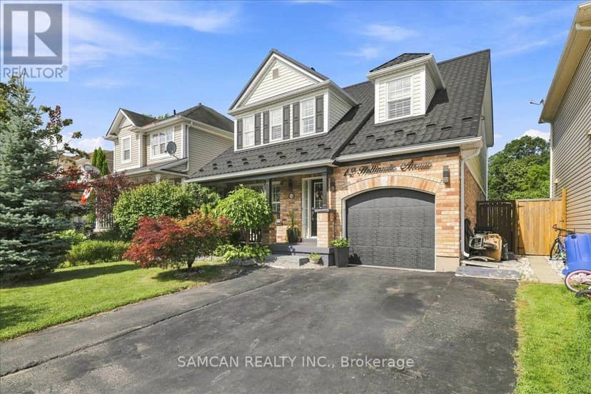12 Hollinrake Avenue — photo 3 of 36