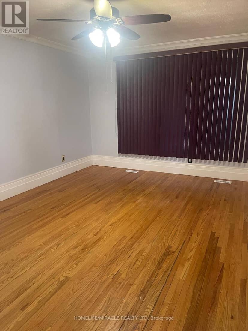 87 Renny Crescent — photo 16 of 34