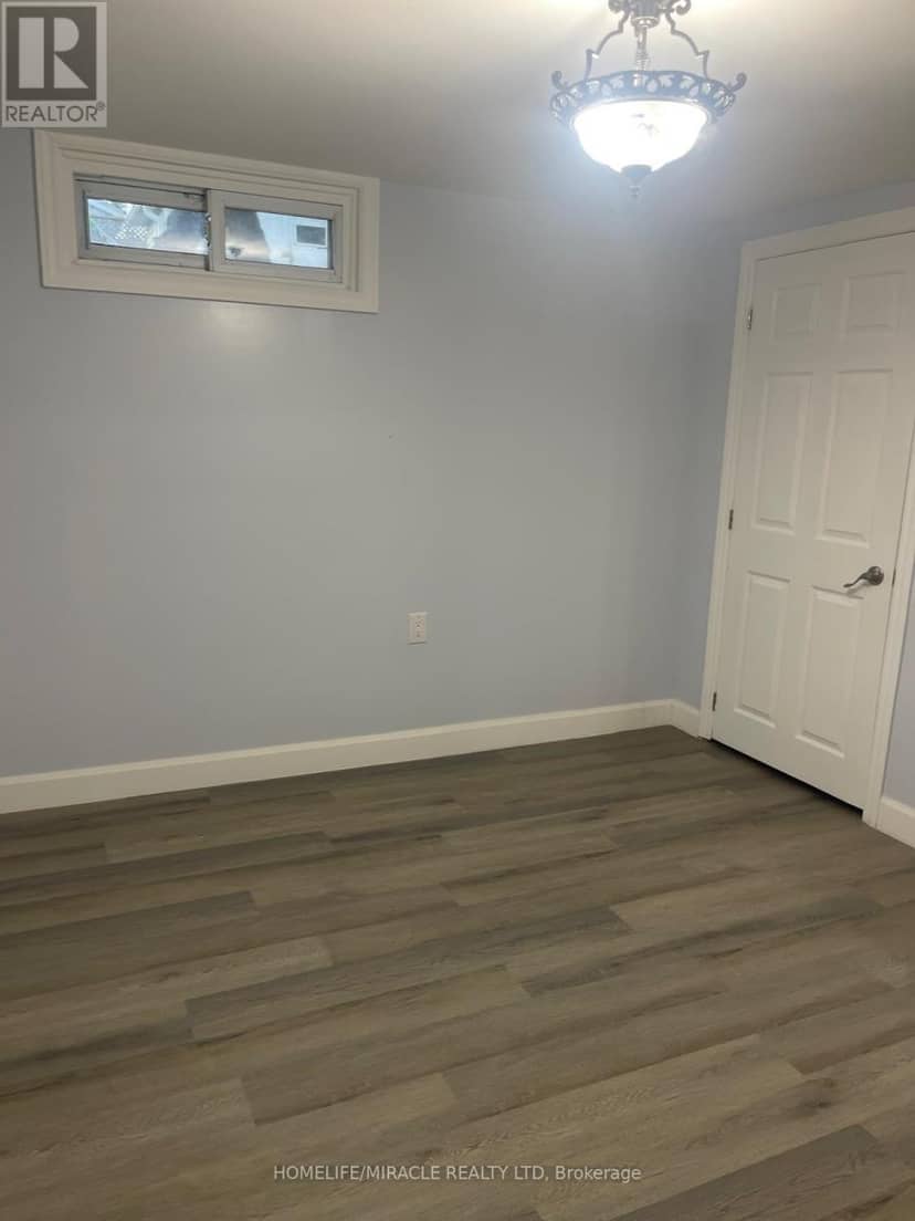 87 Renny Crescent — photo 5 of 34