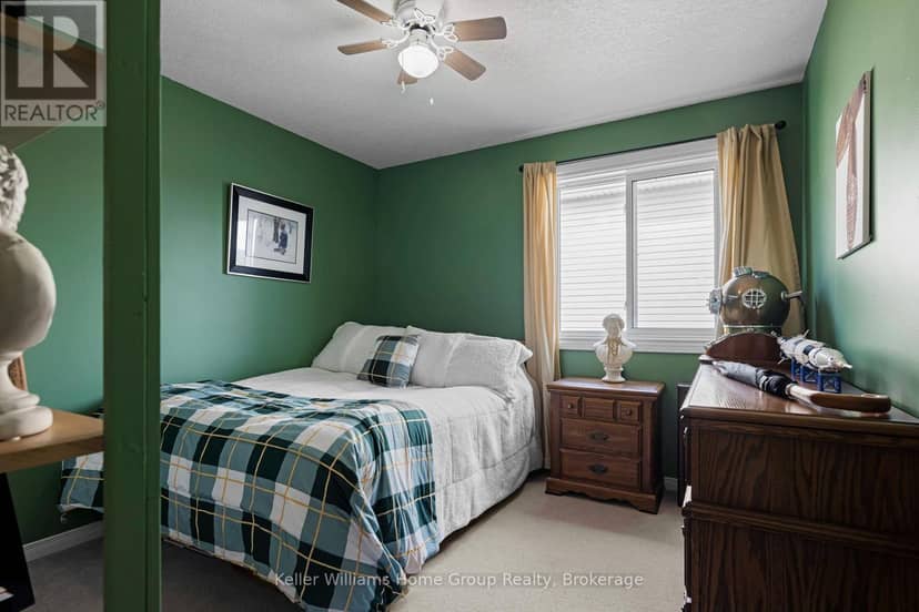 16 Althorp Drive — photo 32 of 40