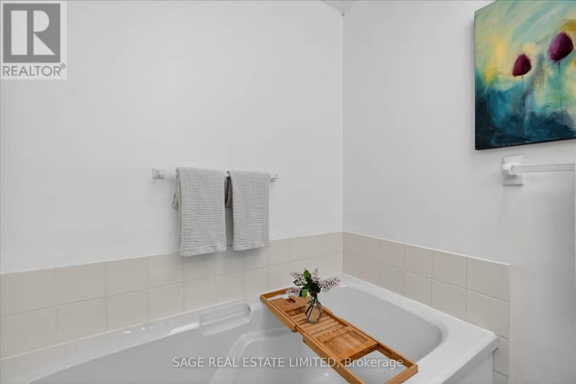 34 Patricia Place — photo 24 of 40