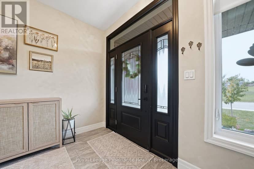 92 Northumberland Boulevard — photo 6 of 40