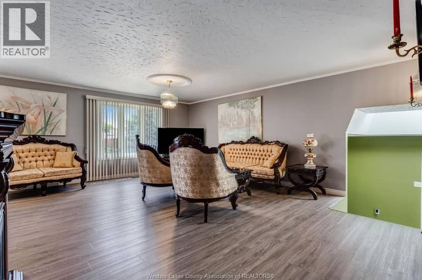 37 Elizabeth CRESCENT — photo 10 of 40