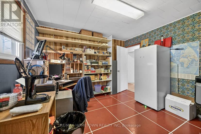 1404 Hallecks Road E — photo 18 of 40