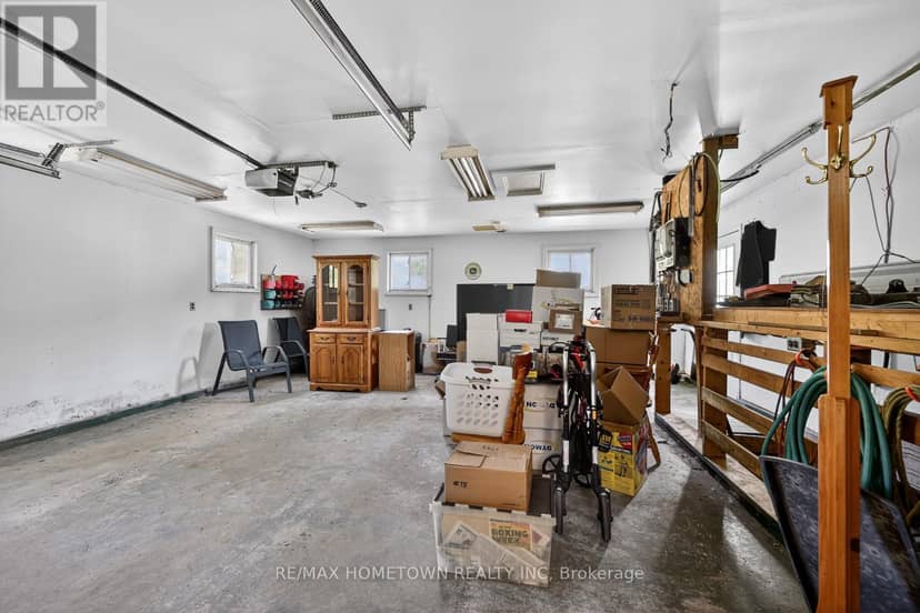 1404 Hallecks Road E — photo 32 of 40