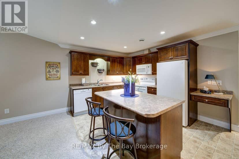 15 Meadow Lane — photo 12 of 40
