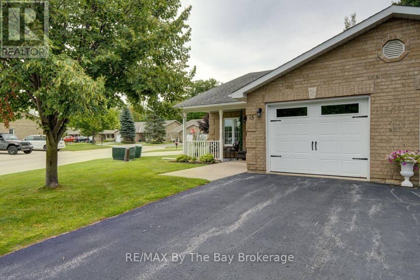 15 Meadow Lane — photo 6 of 40