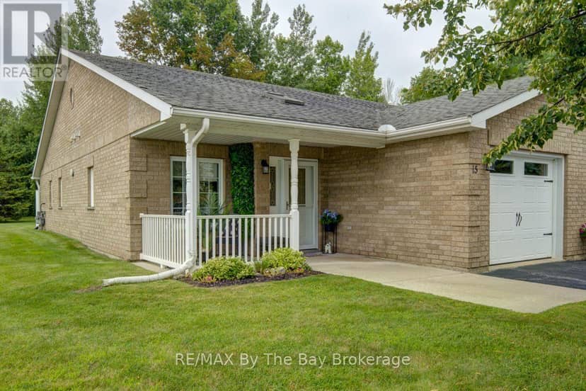 15 Meadow Lane — photo 7 of 40