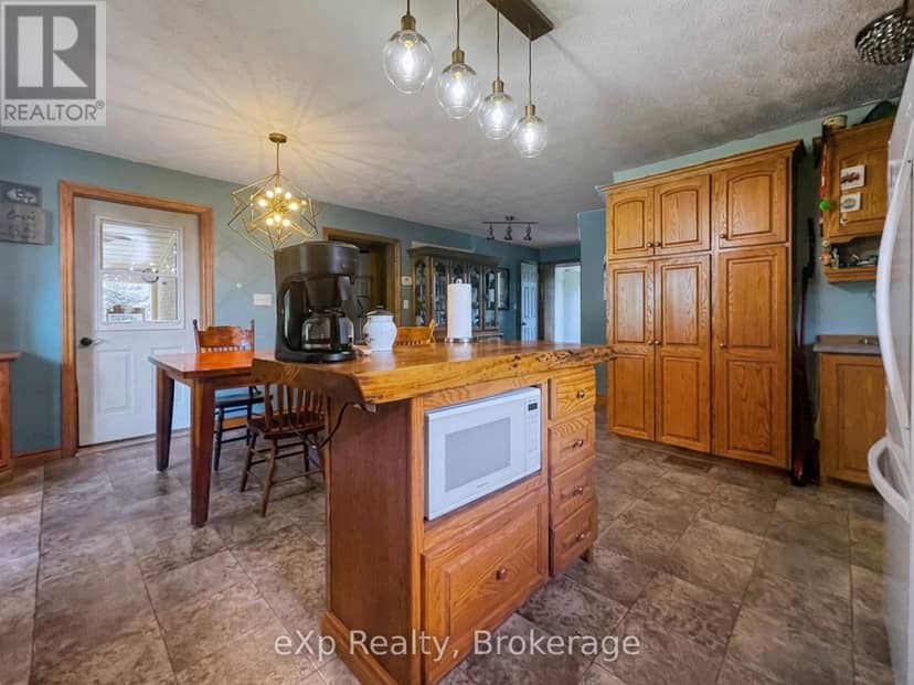 42094 Salem Road — photo 17 of 38