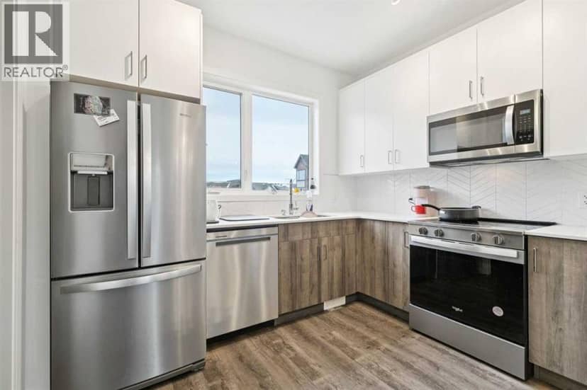 403, 850 Belmont Drive SW, Calgary, photo 3