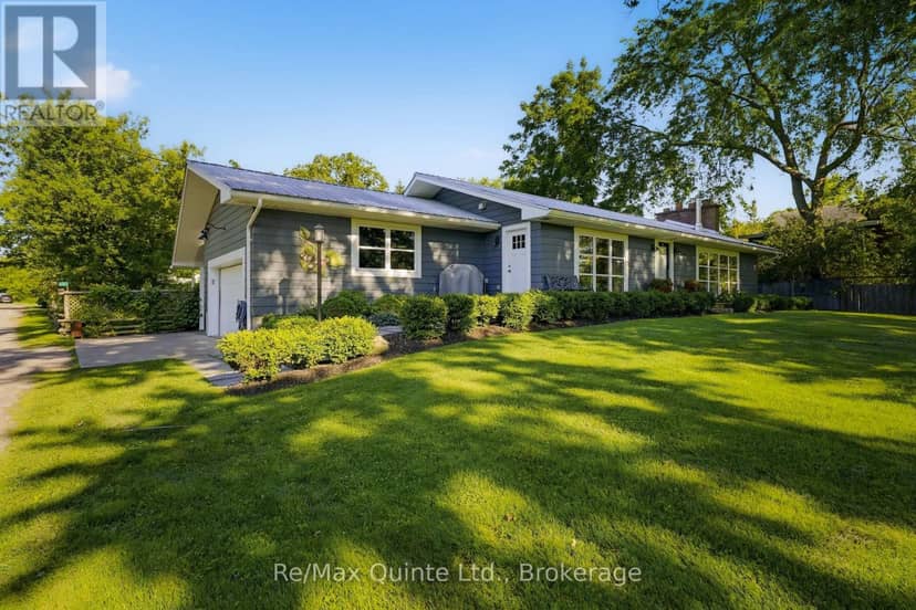 22 Beckwith Street, Prince Edward County, photo 2