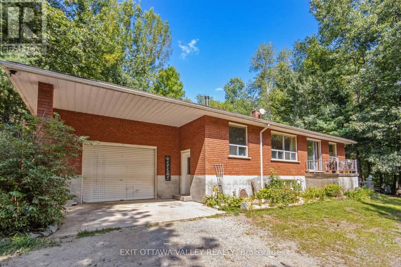 561 Long Lake Road — photo 9 of 40