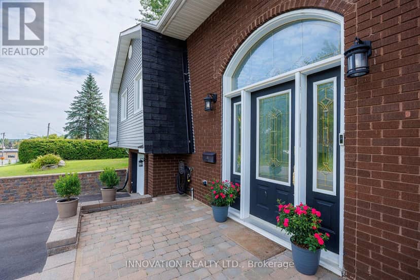 174 Belisle Street — photo 8 of 40