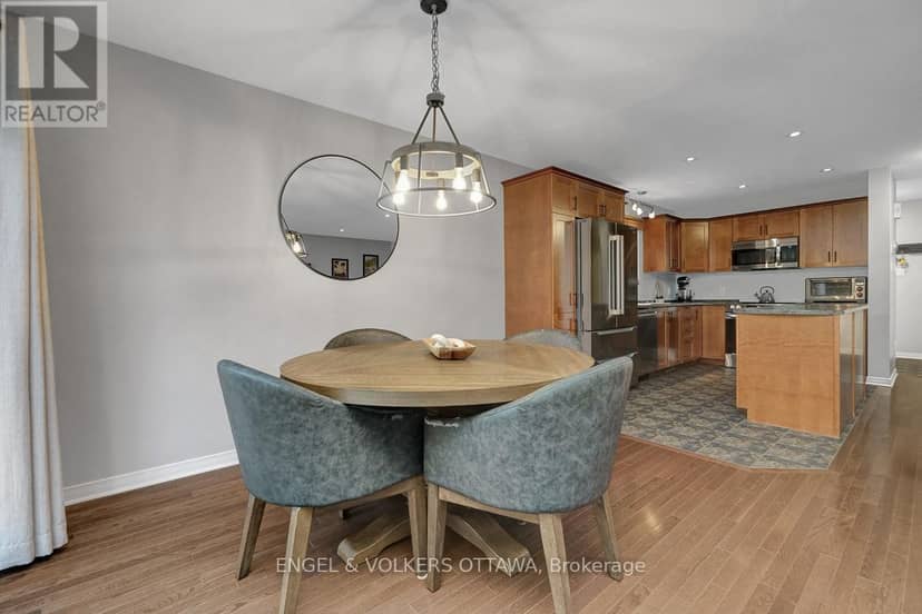 938 Payer Street — photo 11 of 31