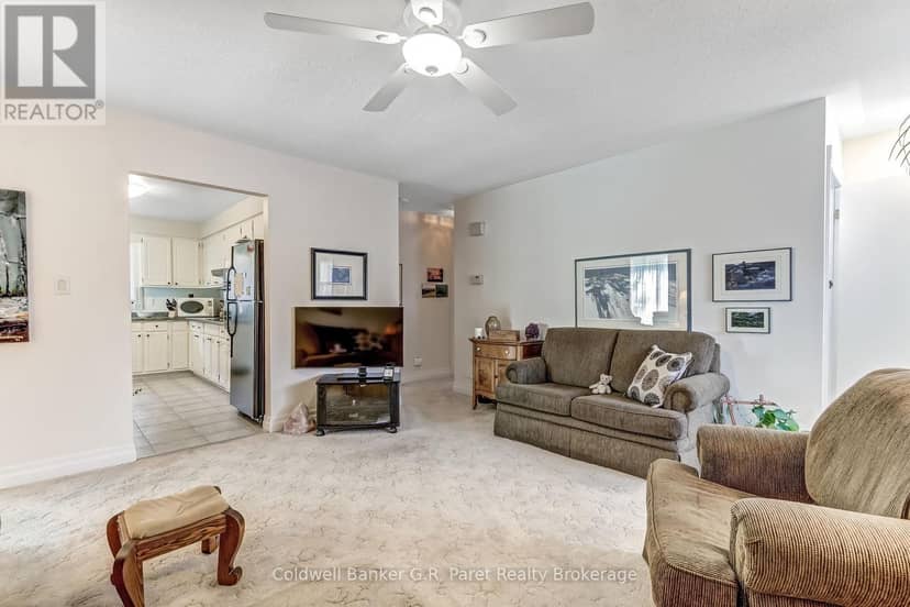 28 Woodcock Drive — photo 12 of 23