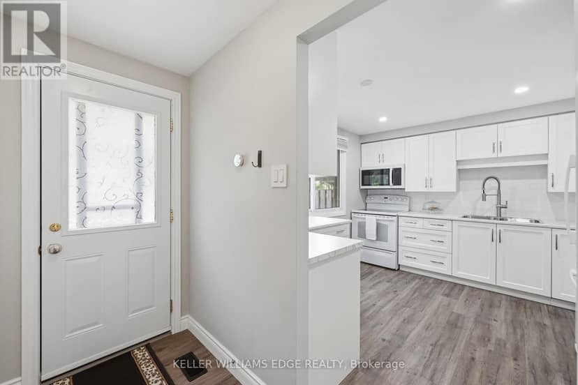 25 Flint Drive — photo 15 of 40