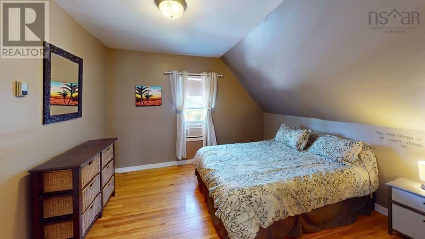 34 Duke Street — photo 12 of 20