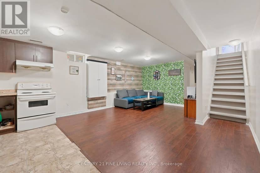38 Eiffel Boulevard — photo 28 of 37