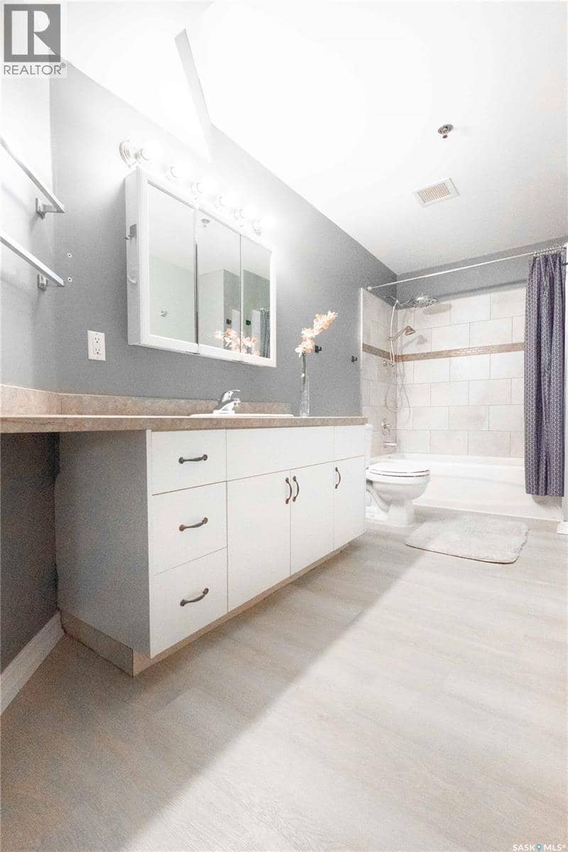 403 1839 Scarth STREET — photo 18 of 30