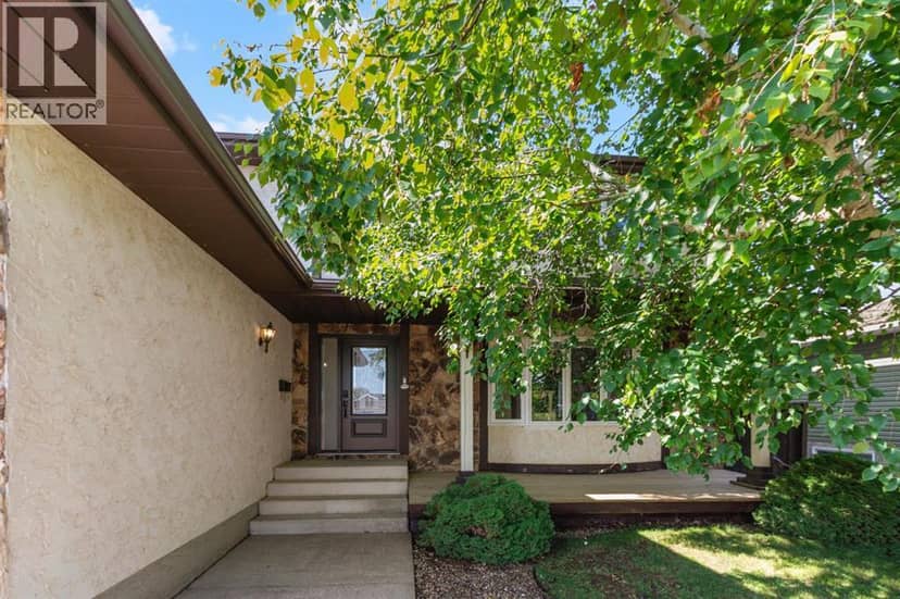 5302 64 Street — photo 21 of 27