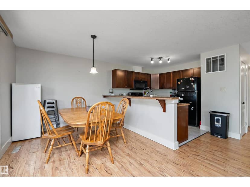 203 Graybriar Gr — photo 12 of 40