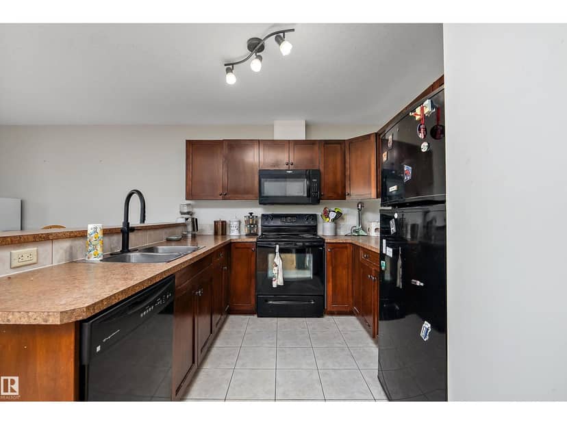 203 Graybriar Gr — photo 14 of 40