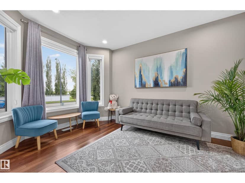 3006 Montrose BV — photo 10 of 40