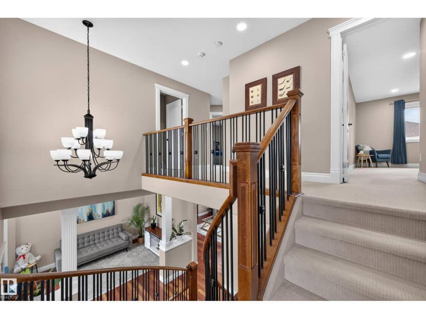 3006 Montrose BV — photo 27 of 40
