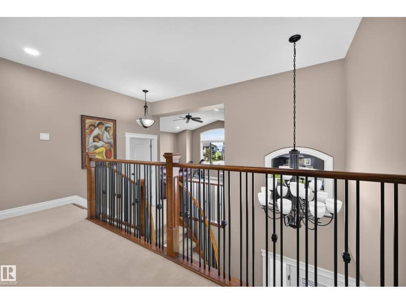 3006 Montrose BV — photo 29 of 40