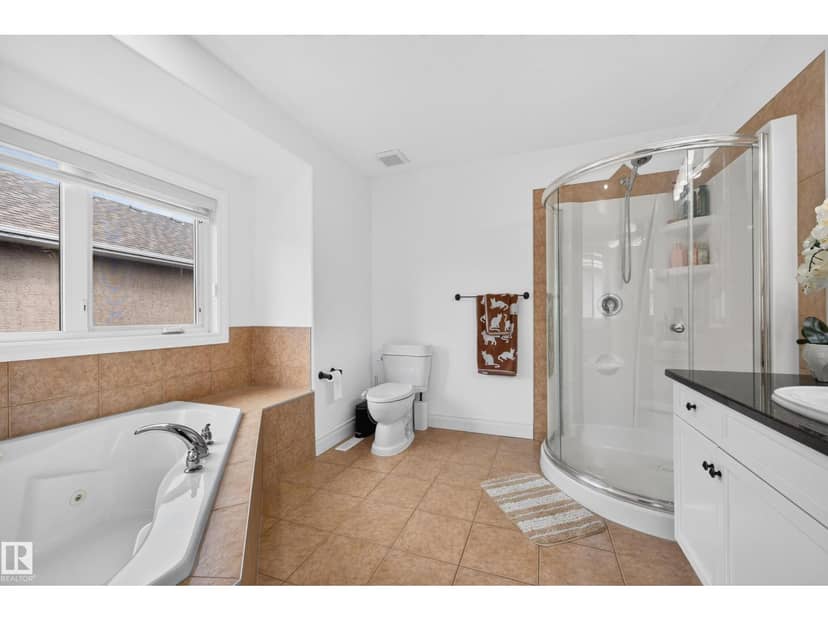 3006 Montrose BV — photo 37 of 40