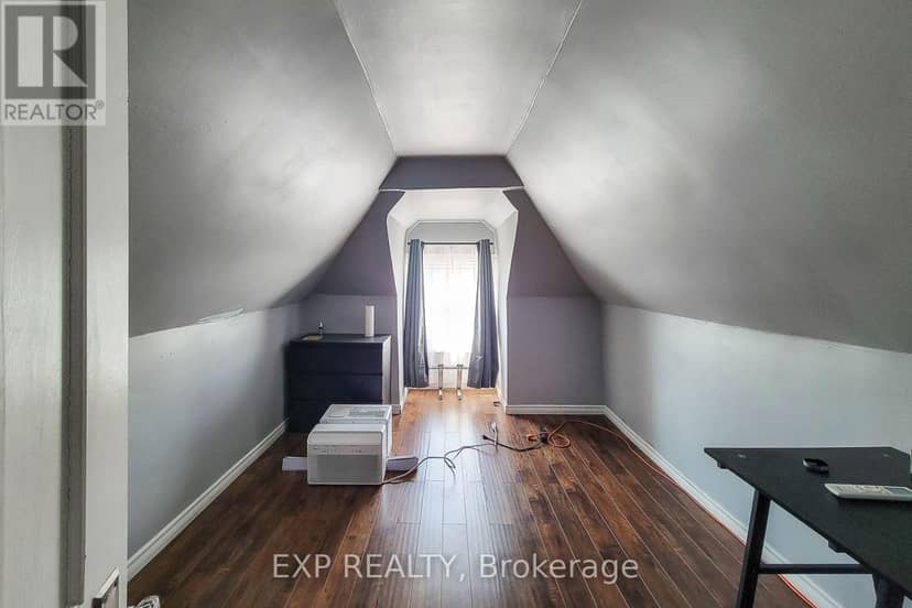 82 Gibson Avenue — photo 15 of 19