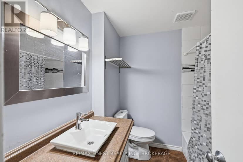 414 - 17 Eldon Hall Place — photo 28 of 34