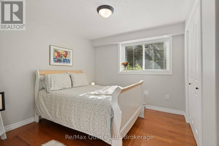 8 Mount Pleasant Road — photo 37 of 40