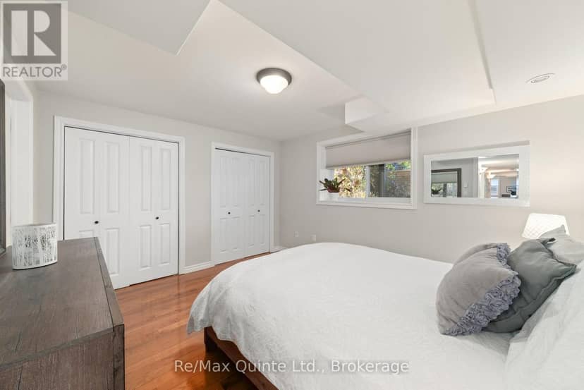 8 Mount Pleasant Road — photo 39 of 40