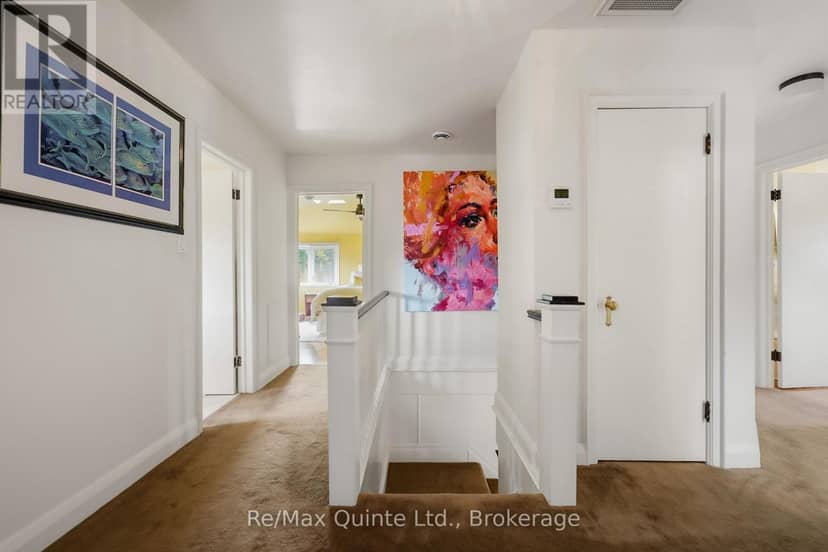 271 Bridge Street East — photo 23 of 40
