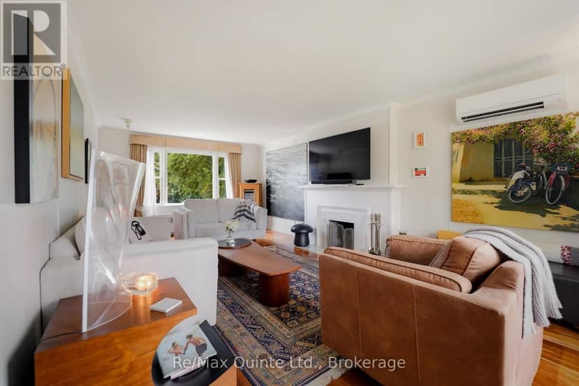 271 Bridge Street East, Belleville, photo 7