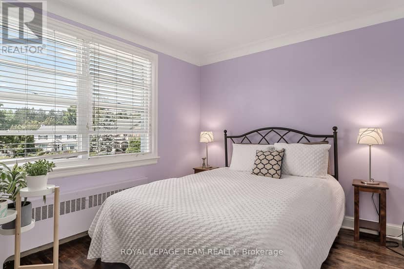 111 Ivy Crescent — photo 22 of 40