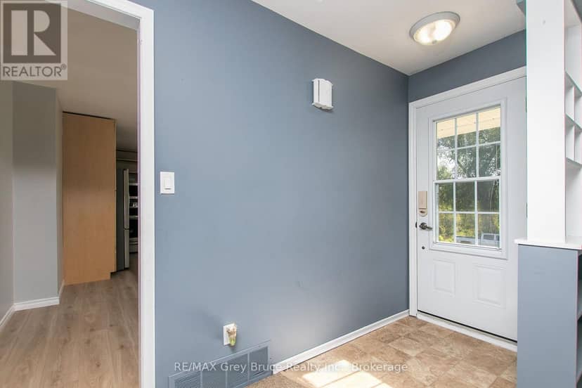 129 River Street — photo 18 of 40
