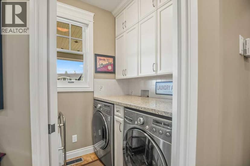 539 Summer Crescent — photo 20 of 40
