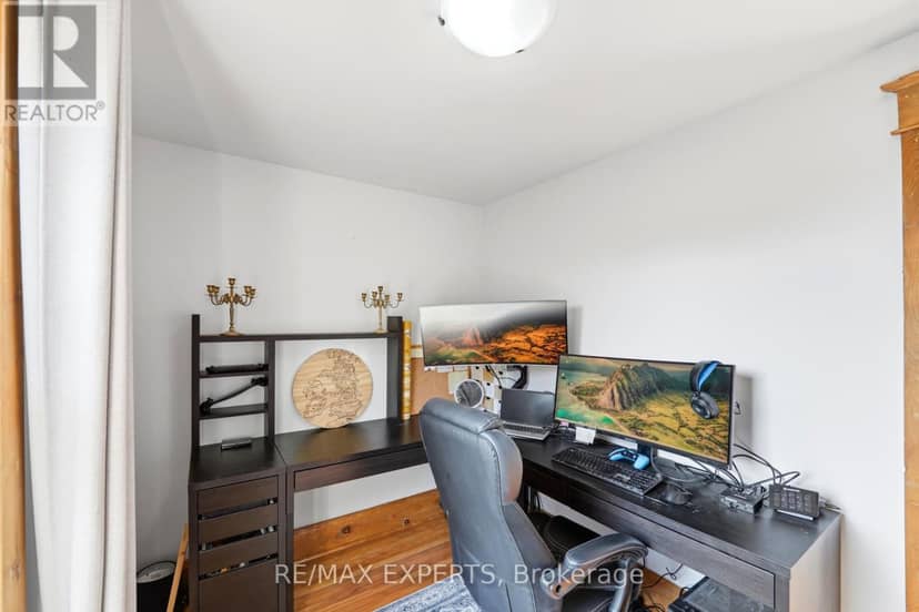 18 Rowe Street — photo 29 of 32