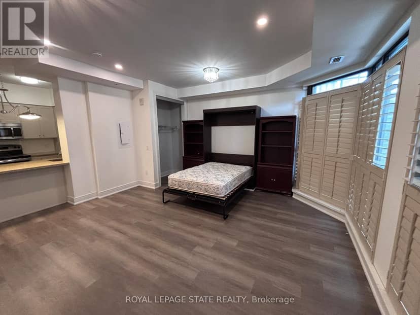 410 - 112 King Street E — photo 9 of 20