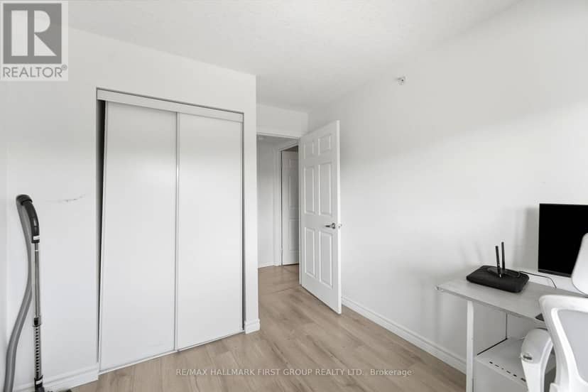 403 - 19 Waterford Drive — photo 11 of 25