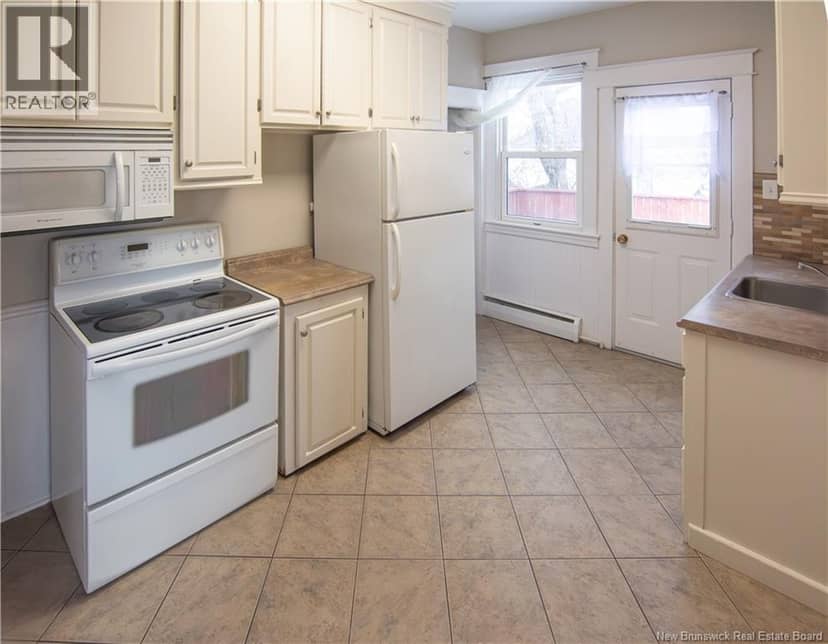 33-35 York — photo 14 of 31