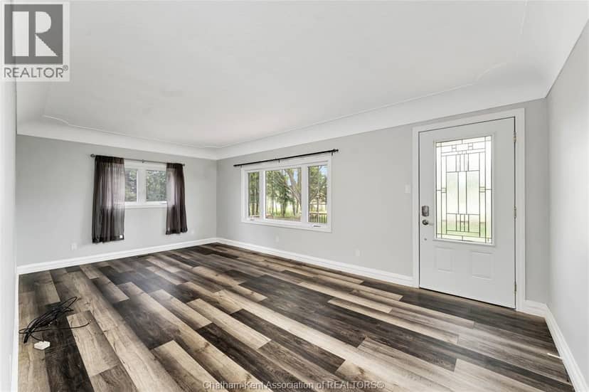 864 MCNAUGHTON AVENUE East — photo 18 of 37