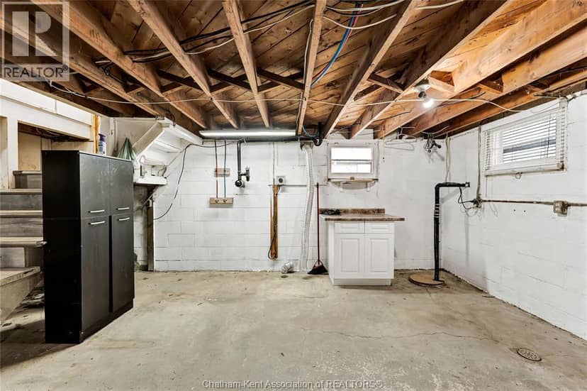 864 MCNAUGHTON AVENUE East — photo 20 of 37
