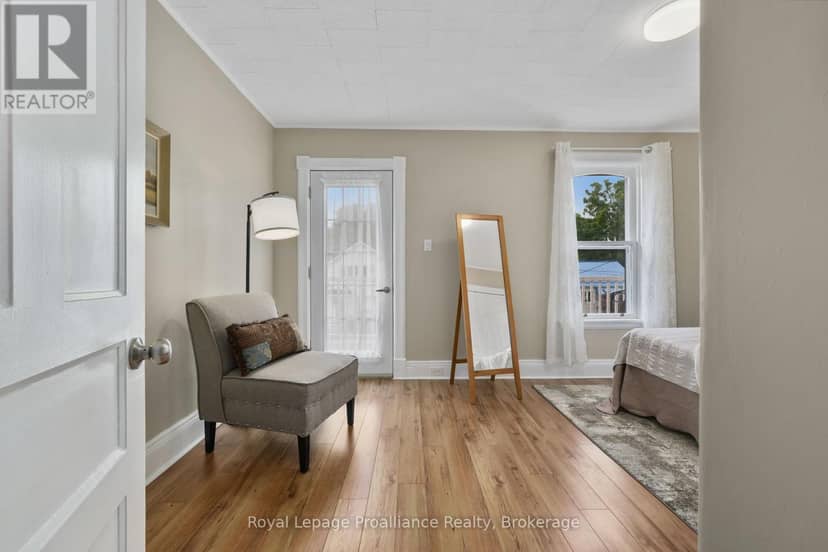 104 Inkerman Street — photo 22 of 40